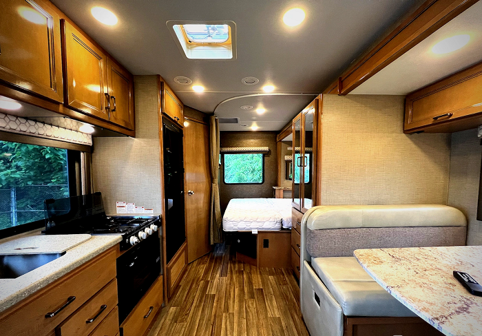 2019 Thor Quantum Sprinter KM24