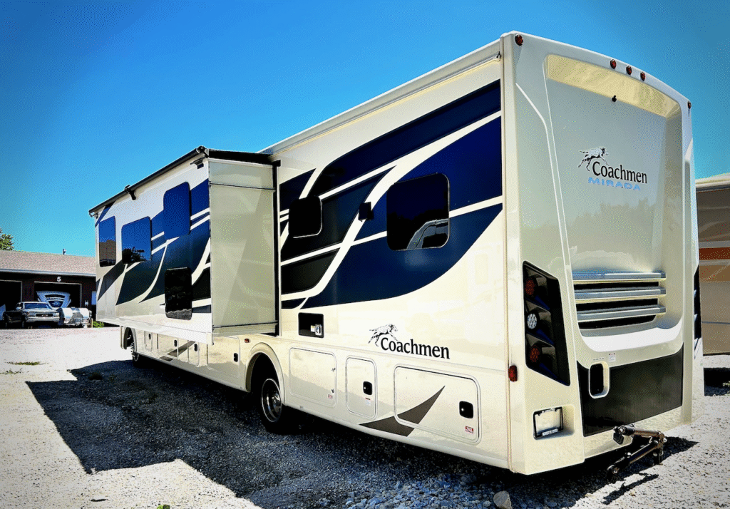 2021 Coachmen Mirada 35ES